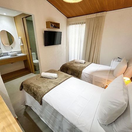 Casa Noronheiro Aparthotel เฟอร์นันโด เด โนรอนญา ภายนอก รูปภาพ